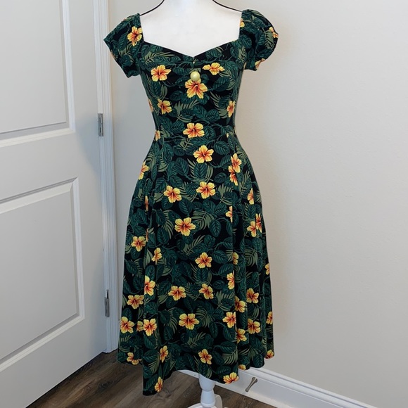 Collectif Dolores Tropical Hibiscus Doll Dress sz 2 - Picture 3 of 12